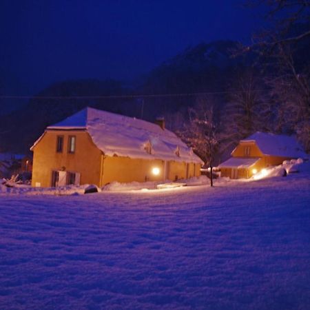 Les Gites Du Pla De Moura Luz-Saint-Sauveur Eksteriør bilde